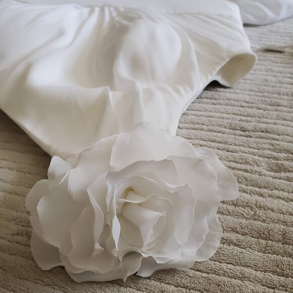 Light In The Box One Shoulder Ivory Kneelength Wedding Dress Size 4 - Picture 3 of 8